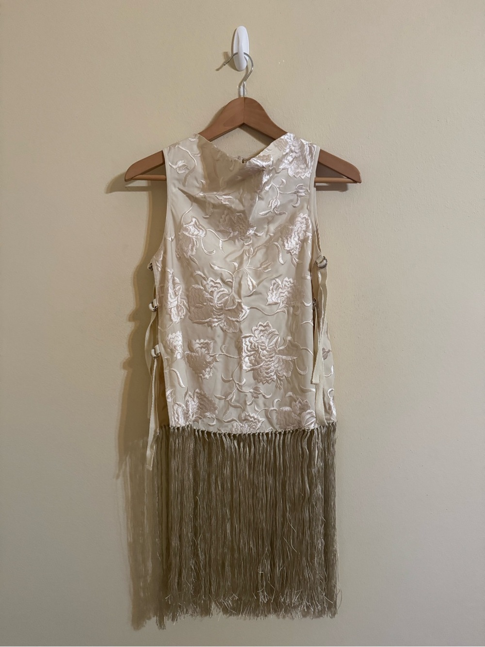 Sea New York New Priscilla Embroidery Cowl Neck Fringe Vest Cream Size XS
